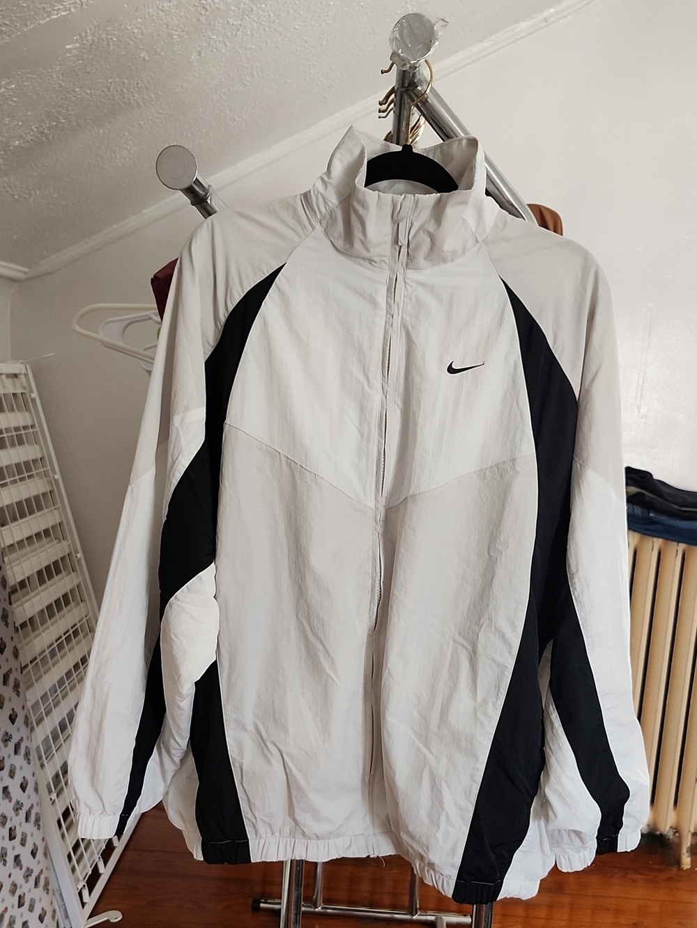 Nike White and Black Womens’s Windbreaker Jacket